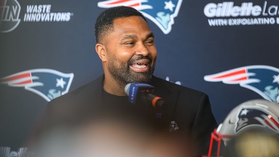 Bedard: Jerod Mayo takes a step back from the new Patriots regime taking shots at the old one taken at Indianapolis Convention Center (Patriots)